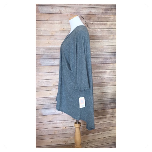 🆕 LULAROE lindsay kimono sweater - Picture 2 of 8